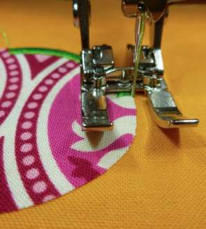 Perfect circular applique - Philippa Naylor