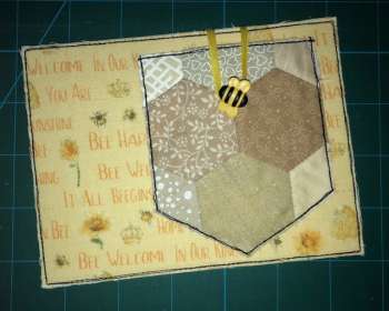 Scrap Busting #3 – Bee Themed Pocket Postcard
