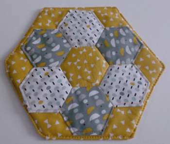 English Paper Piecing, A Bit of History and a Tip